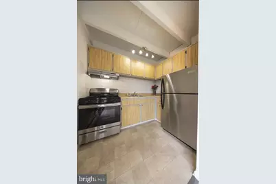 100 E Glenolden Avenue #R-18, Glenolden, PA 19036 - Photo 4