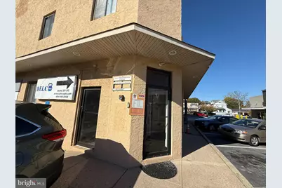 1254 W Chester Pike #206B, Havertown, PA 19083 - Photo 8