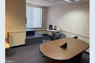 1254 W Chester Pike #206B, Havertown, PA 19083 - Photo 6