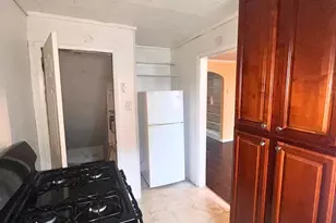 921 Lincoln St, Chester, PA 19013 - Photo 4