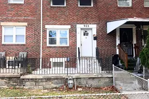 921 Lincoln St, Chester, PA 19013 - Photo 1