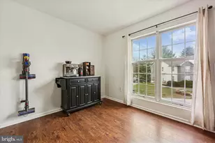 242 Moria Pl, Aston, PA 19014 - Photo 8