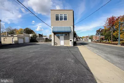 800 Woodlawn Avenue, Collingdale, PA 19023 - Photo 42