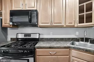 5232 Gramercy Dr, Clifton Heights, PA 19018 - Photo 4