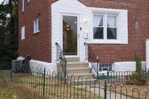 29 Concord Rd, Darby, PA 19023 - Photo 2