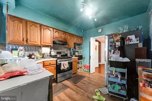 40 Lamport Rd, Upper Darby, PA 19082 - Photo 12