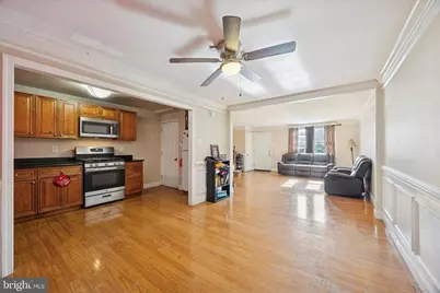 209 E Greenwood Avenue, Upper Darby, PA 19082 - Photo 6