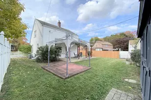 880 Quaint St, Secane, PA 19018 - Photo 24