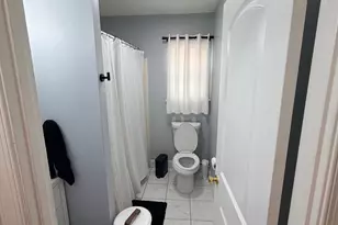 521 Corinthian Ave, Essington, PA 19029 - Photo 6