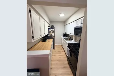 521 Corinthian Avenue, Essington, PA 19029 - Photo 4