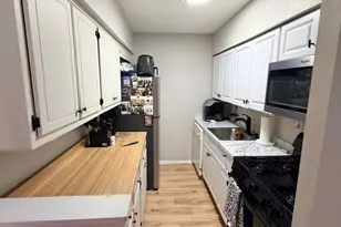 521 Corinthian Ave, Essington, PA 19029 - Photo 4