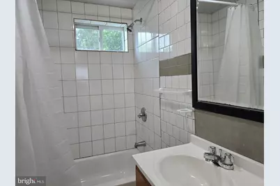 1105 W 8th Street, Chester, PA 19013 - Photo 26