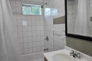 1105 W 8th St, Chester, PA 19013 - Photo 26