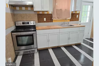 1105 W 8th Street, Chester, PA 19013 - Photo 8