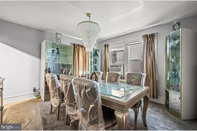 114 E Parkway Avenue, Chester, PA 19013 - Photo 6