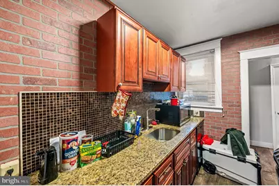 114 E Parkway Avenue, Chester, PA 19013 - Photo 8