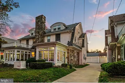 114 E Parkway Avenue, Chester, PA 19013 - Photo 2