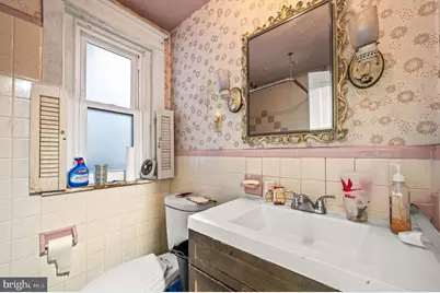114 E Parkway Avenue, Chester, PA 19013 - Photo 10