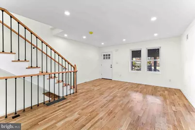 1090 Eddystone Avenue, Crum Lynne, PA 19022 - Photo 2