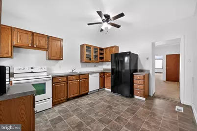 222 Market Street, Marcus Hook, PA 19061 - Photo 10