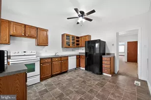 222 Market St, Marcus Hook, PA 19061 - Photo 10