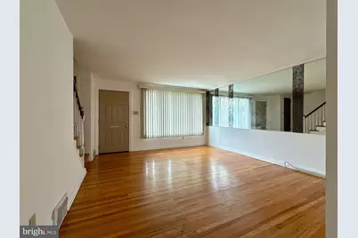 1540 Hermesprota Drive, Sharon Hill, PA 19079 - Photo 4