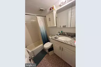 100 E Glenolden Avenue #E-12, Glenolden, PA 19036 - Photo 12