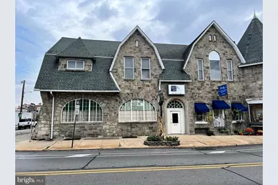 27 S Lansdowne Avenue, Lansdowne, PA 19050 - Photo 2