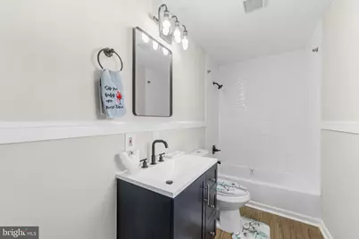 3320 W 3rd Street, Marcus Hook, PA 19061 - Photo 16