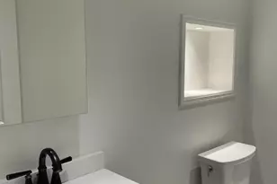 346 Parker St, Chester, PA 19013 - Photo 8