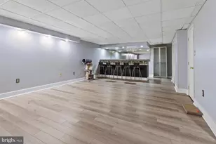 414 Dogwood Cir, Upper Chichester, PA 19014 - Photo 20