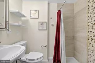 252 N 9th St, Darby, PA 19023 - Photo 16