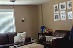 761 Hathaway Ln, Ardmore, PA 19003 - Photo 2