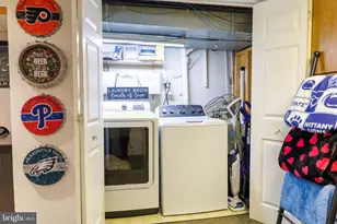 1024 Oakwood Dr, Glenolden, PA 19036 - Photo 22