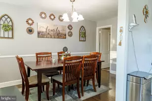 1024 Oakwood Dr, Glenolden, PA 19036 - Photo 8