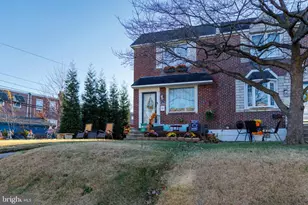 1024 Oakwood Dr, Glenolden, PA 19036 - Photo 2