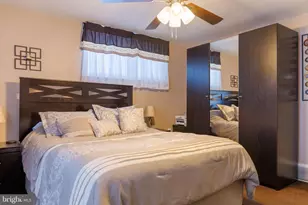 1024 Oakwood Dr, Glenolden, PA 19036 - Photo 10