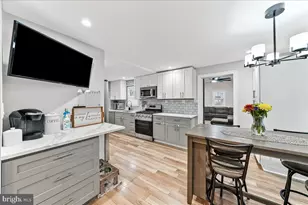 2330 Poe Rd, Secane, PA 19018 - Photo 14