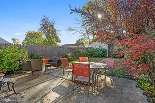 317 N Llanwellyn Ave, Glenolden, PA 19036 - Photo 6