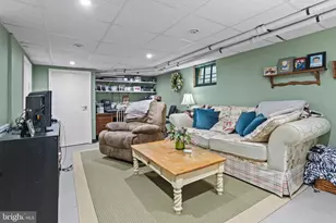 317 N Llanwellyn Ave, Glenolden, PA 19036 - Photo 22