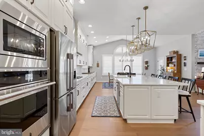 402 Barrows Sheef, Newtown Square, PA 19073 - Photo 28