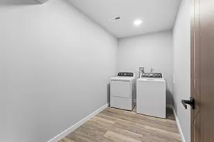 1214 Roosevelt Dr, Havertown, PA 19083 - Photo 22