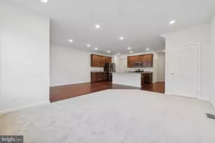 303 Milton Stamp Dr, Glen Mills, PA 19342 - Photo 6