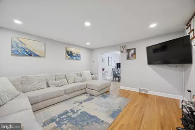 71 S Brighton Avenue, Upper Darby, PA 19082 - Photo 2