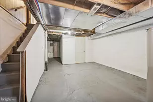 7046 Radbourne Rd, Upper Darby, PA 19082 - Photo 14