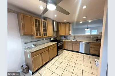 86 Louis James Court #86, Upper Chichester, PA 19014 - Photo 4