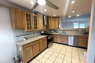 86 Louis James Ct, Upper Chichester, PA 19014 - Photo 4