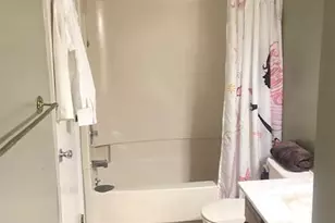 86 Louis James Ct, Upper Chichester, PA 19014 - Photo 8