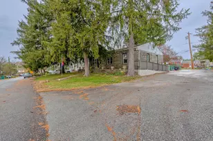 328 Hillside Ave, Brookhaven, PA 19015 - Photo 2