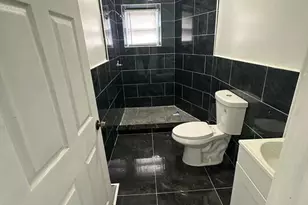 224 E 24th St, Chester, PA 19013 - Photo 4